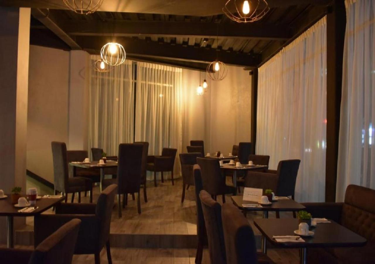 Esduma Hk Hotel Pachuca Exterior foto